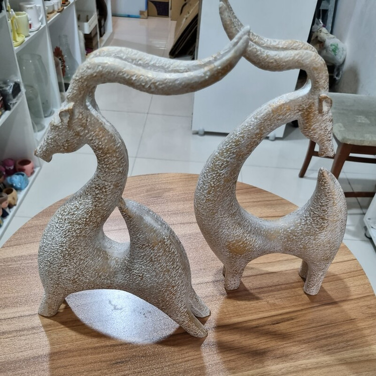 مجسمه دو تایی با هم گوزن احساس کد ۱۱