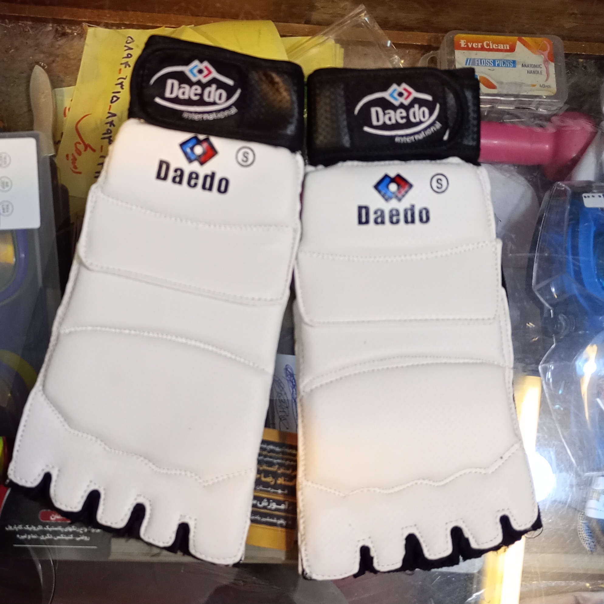 روپایی انگشتی تکواندو مدل C1902 با کف استرچ (S تا XL)