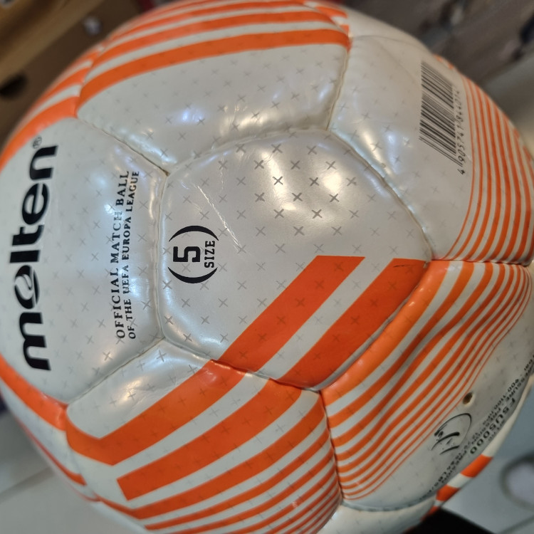 توپ فوتبال Molten کد D1202