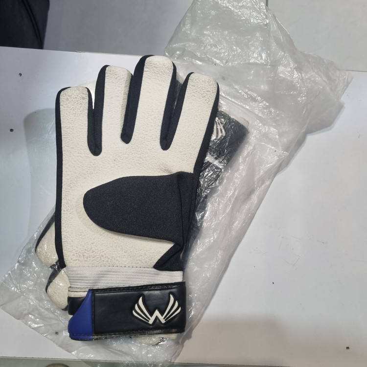 دستکش دروازهبانی لاتکسی مدل CB106 سایز ۸ پسرانه