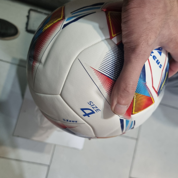 توپ فوتبال پرسی سایز 4 مدل CB1022 کیفیت اعلا