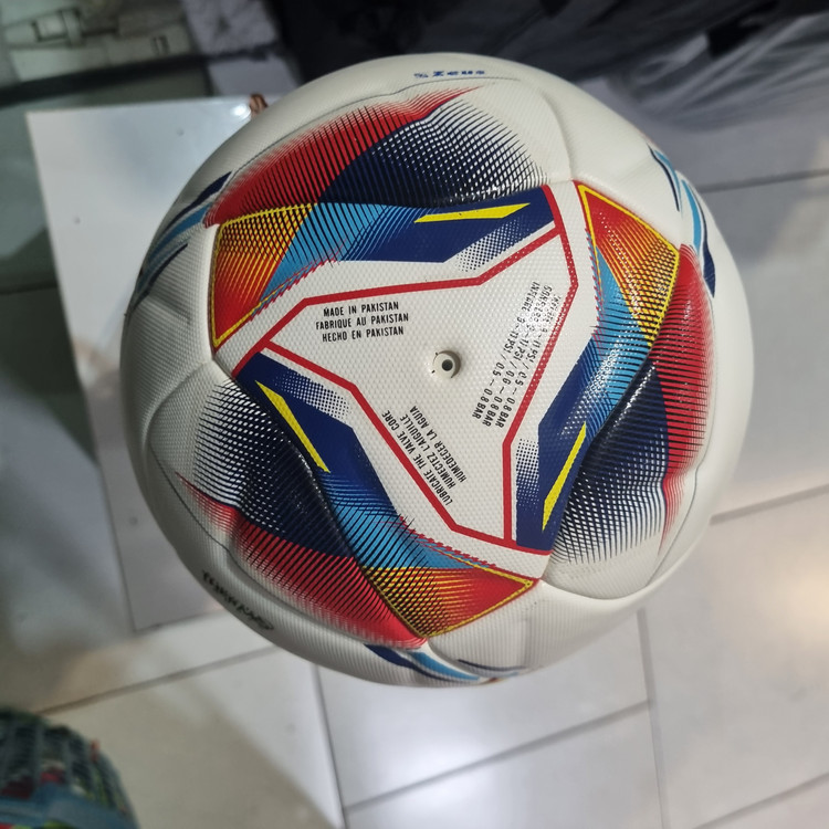 توپ فوتبال پرسی سایز 4 مدل CB1022 کیفیت اعلا