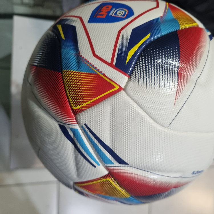 توپ فوتبال پرسی سایز 4 مدل CB1022 کیفیت اعلا