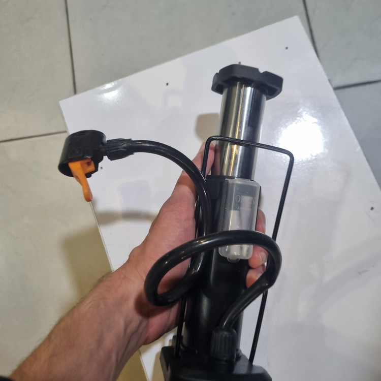 تلمبه پدالی چندمنظوره مدل CB1025 مناسب دوچرخه، موتور و انواع توپ