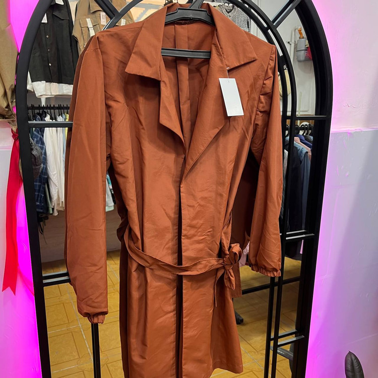 بارونی زنانه سیلیکونی مات کمربنددار سایز تا 46 مدل MN1034