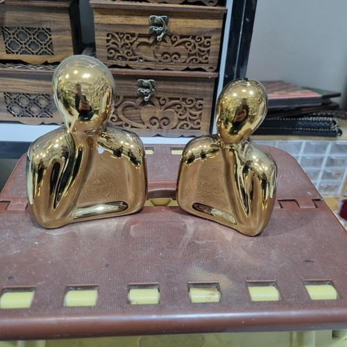 مجسمه دکوری تفکر جفتی طلایی کروم آبکاری سرامیکی مدل CN102