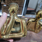 مجسمه دکوری تفکر جفتی طلایی کروم آبکاری سرامیکی مدل CN102