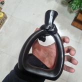 گلدان دکوری گرهای مدرن مشکی پلیاستری مدل CN108