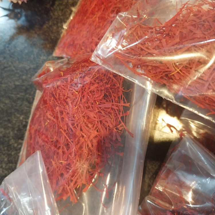 زعفران اعلا نگین خالص برداشت سنتی فردوس،بشرویه،ارسک
