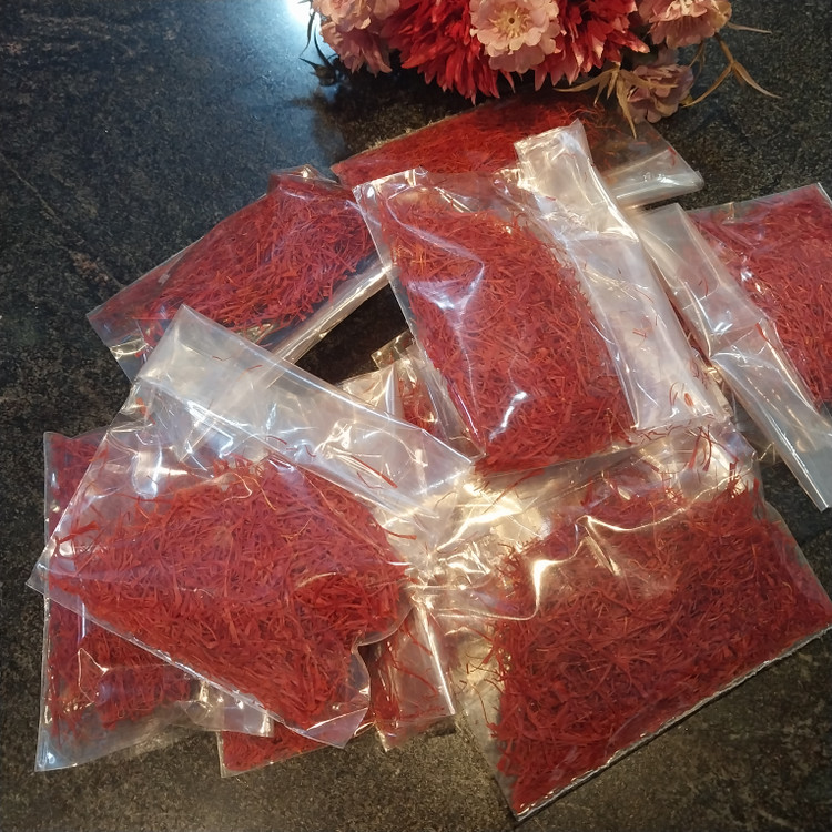 زعفران اعلا نگین خالص برداشت سنتی فردوس،بشرویه،ارسک