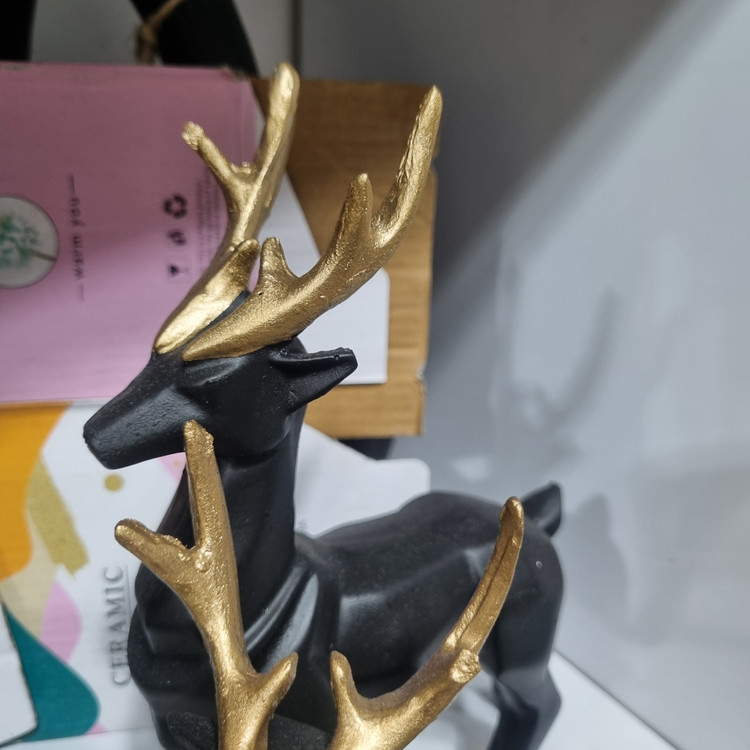 مجسمه دکوری گوزن جفتی گرافیکی کد CN1014