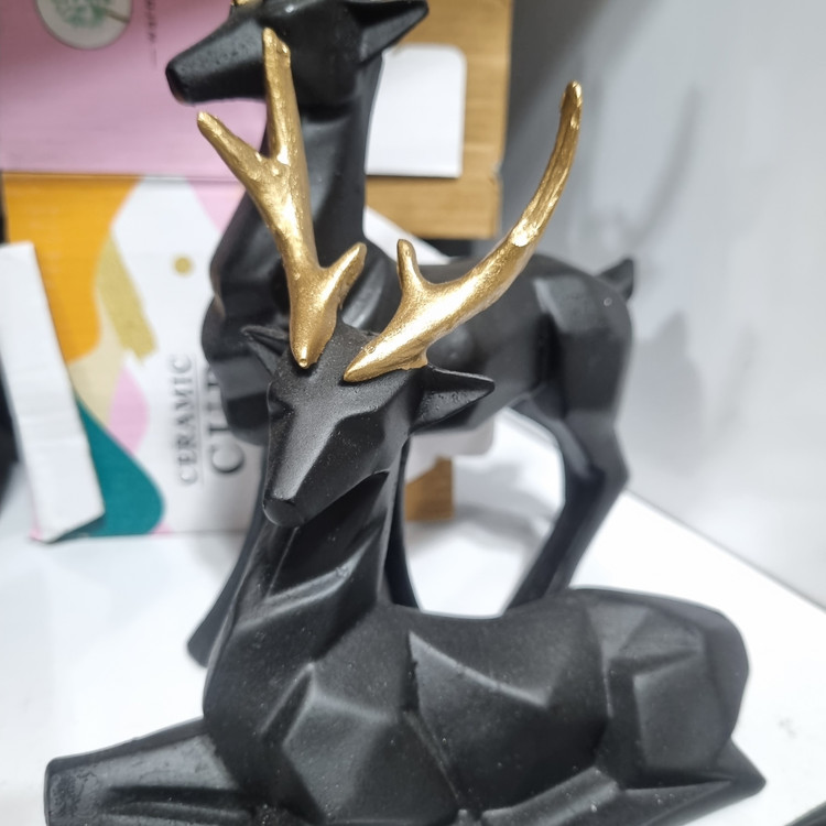 مجسمه دکوری گوزن جفتی گرافیکی کد CN1014