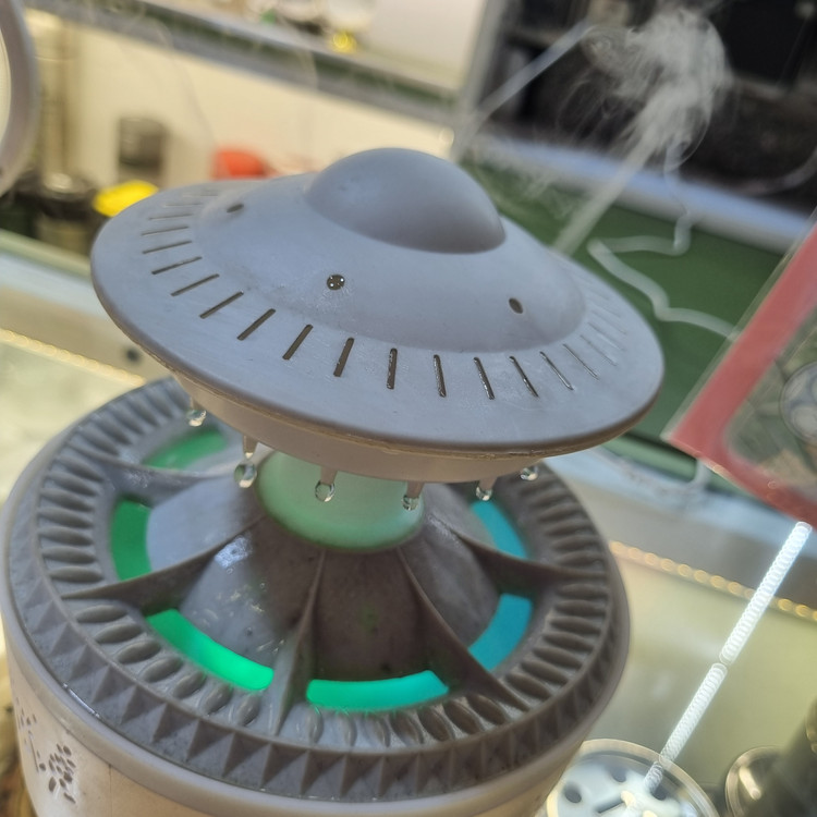 دستگاه بخور و معطرکننده برقی رقص نور کد CN1017