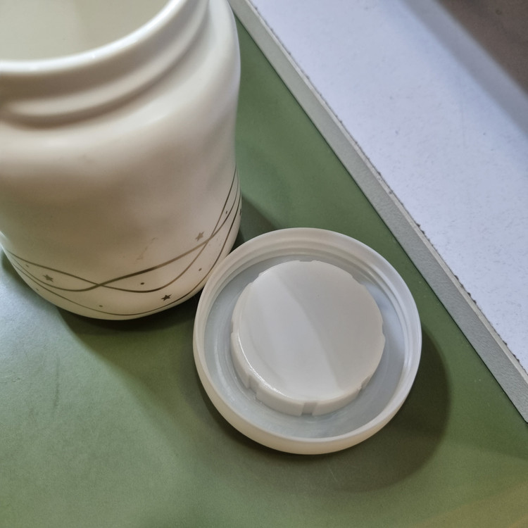 ماگ دکوری درب آینهای کویین کد CN1021