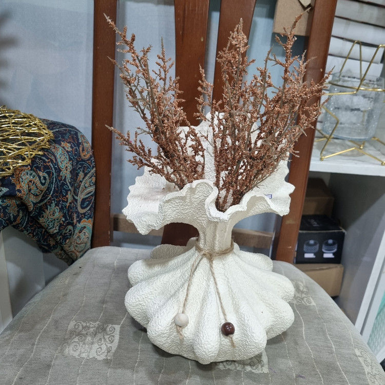 گلدان لب دالبوری کد BM104