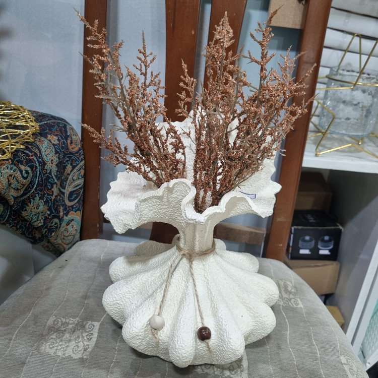 گلدان لب دالبوری کد BM104