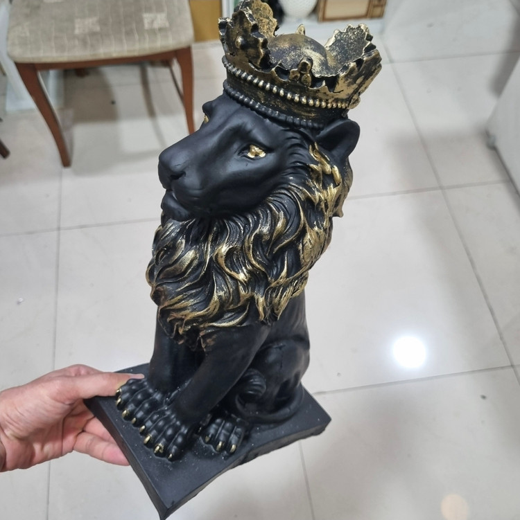 مجسمه شیر تاجدار کد BM106