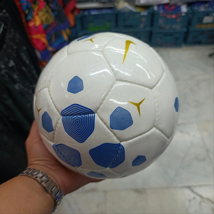 توپ فوتبال آبی سفید مارک نایک GT204